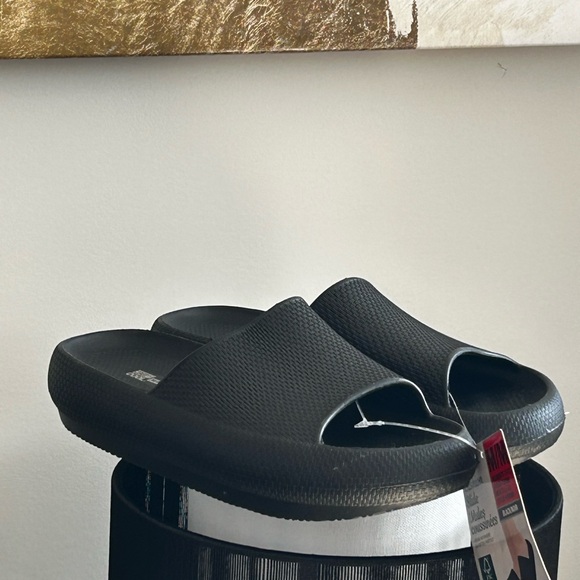 32 Degrees Shoes - Slides Black Cushion Comfy Sandals-Slides-Slippers.